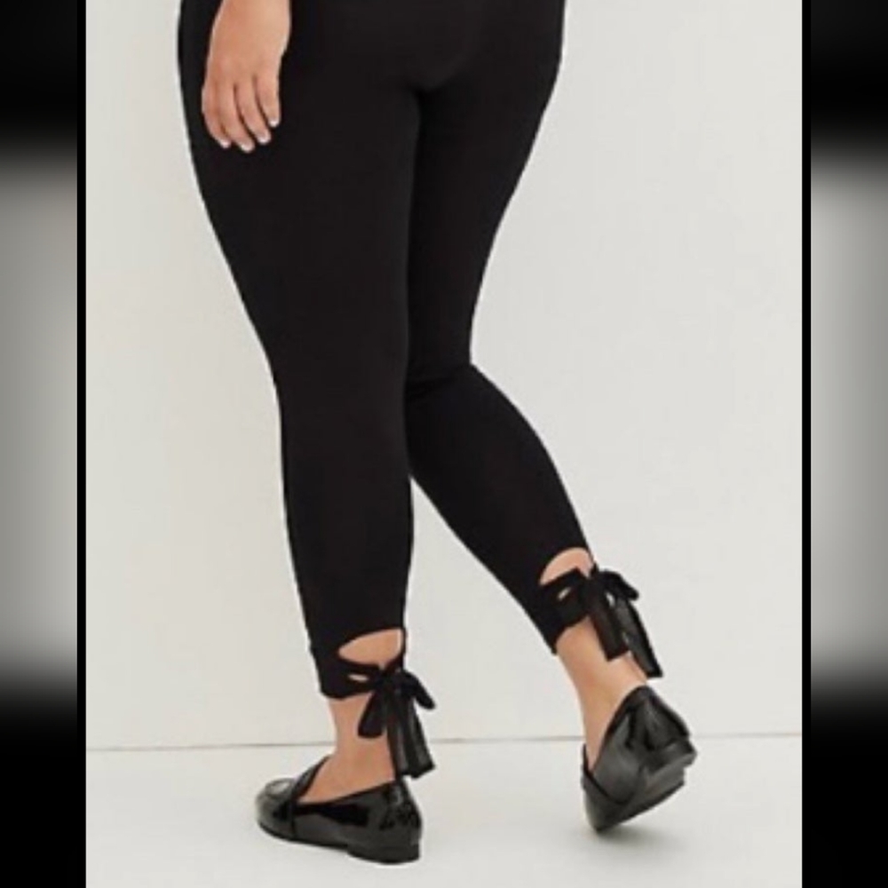 00x Torrid Premium Bow Leggings